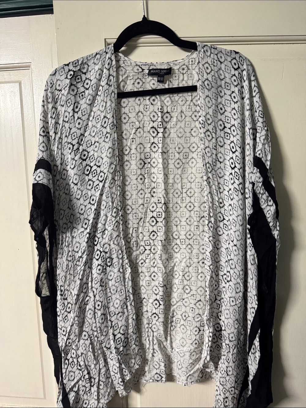 Ava & Viv Black and White Floral Open-Front Shawl